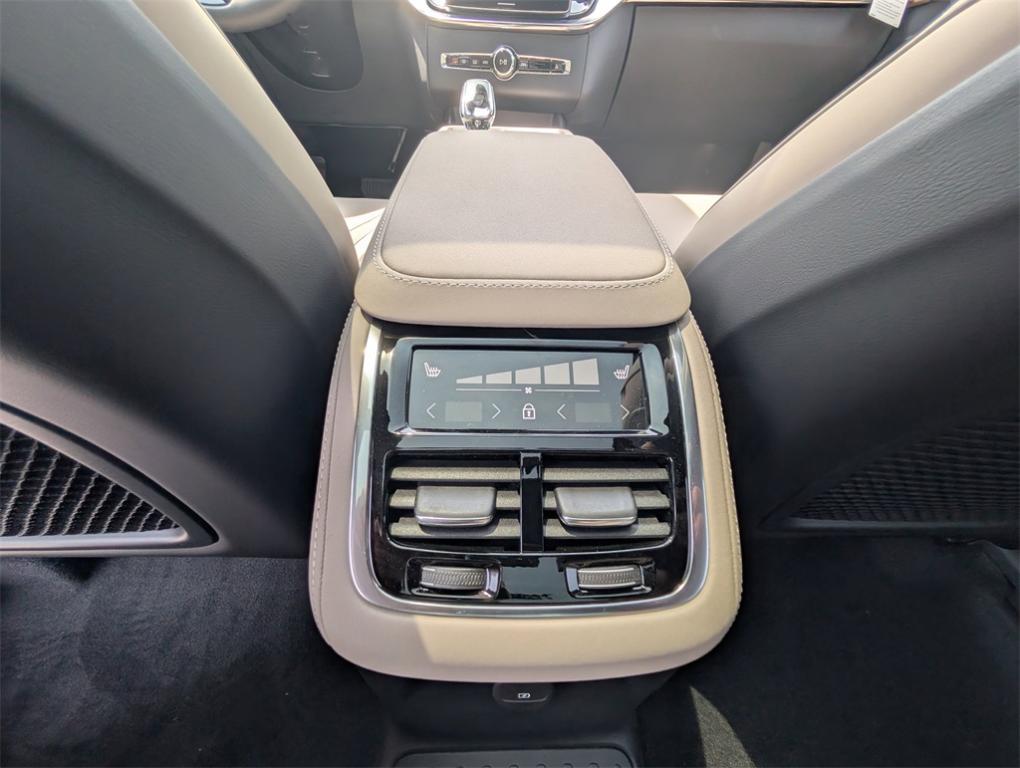 new 2025 Volvo XC90 Plug-In Hybrid car, priced at $79,945