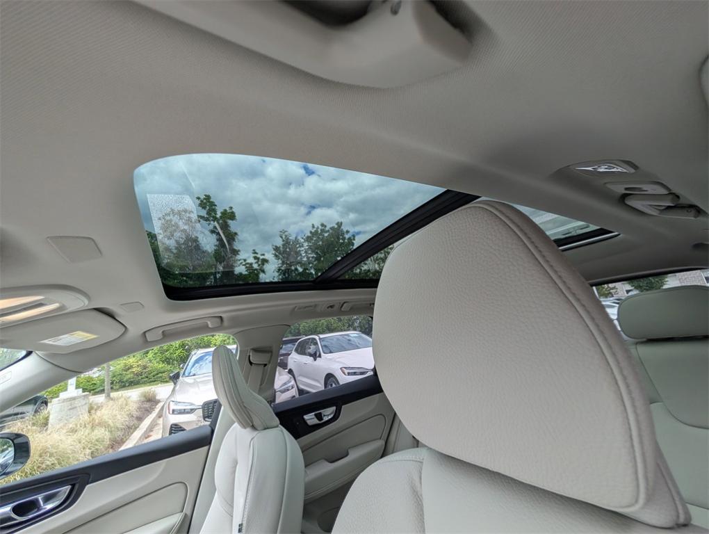 new 2025 Volvo XC60 Plug-In Hybrid car, priced at $66,260