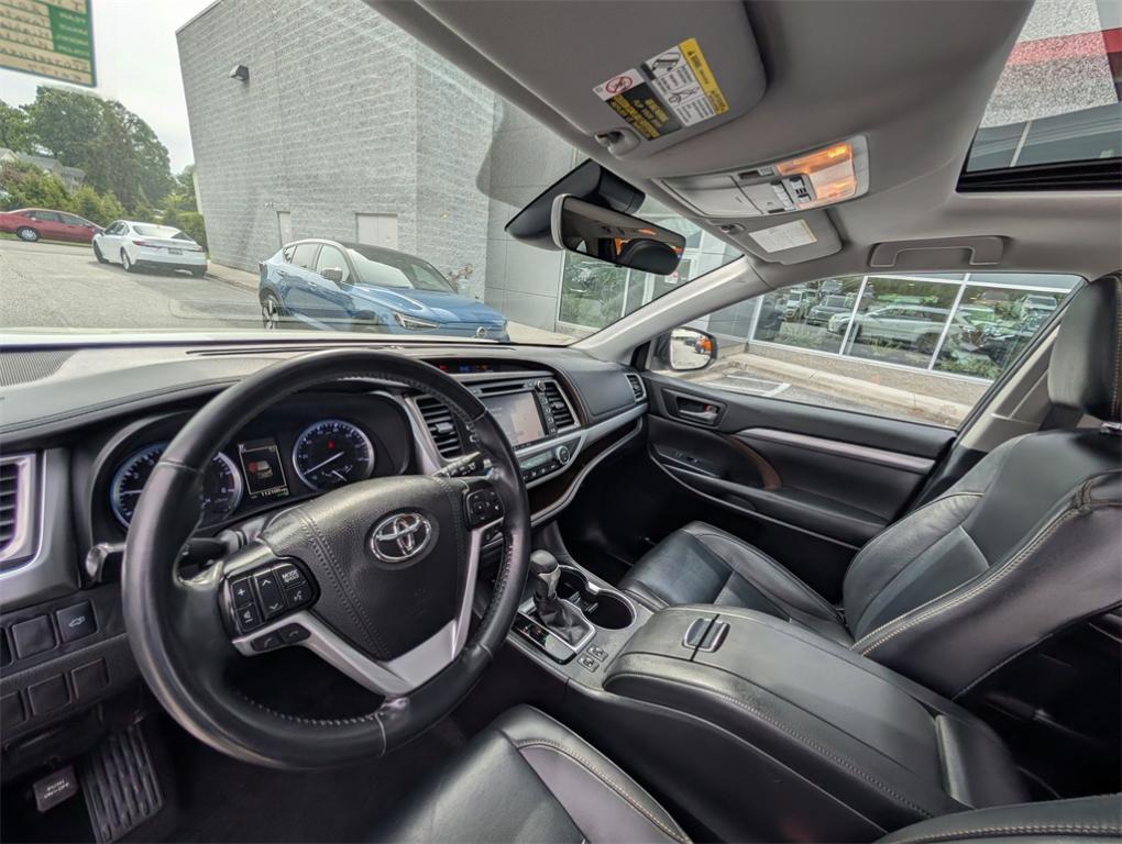 used 2019 Toyota Highlander car, priced at $24,888