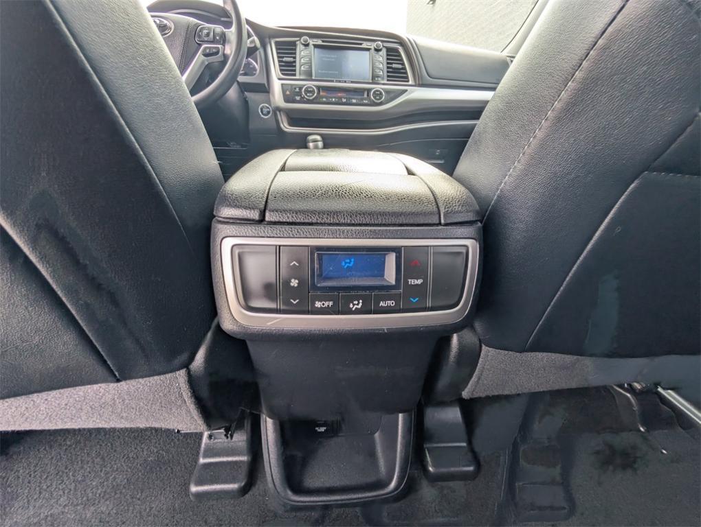 used 2019 Toyota Highlander car, priced at $24,888