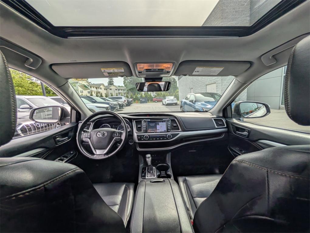 used 2019 Toyota Highlander car, priced at $24,888