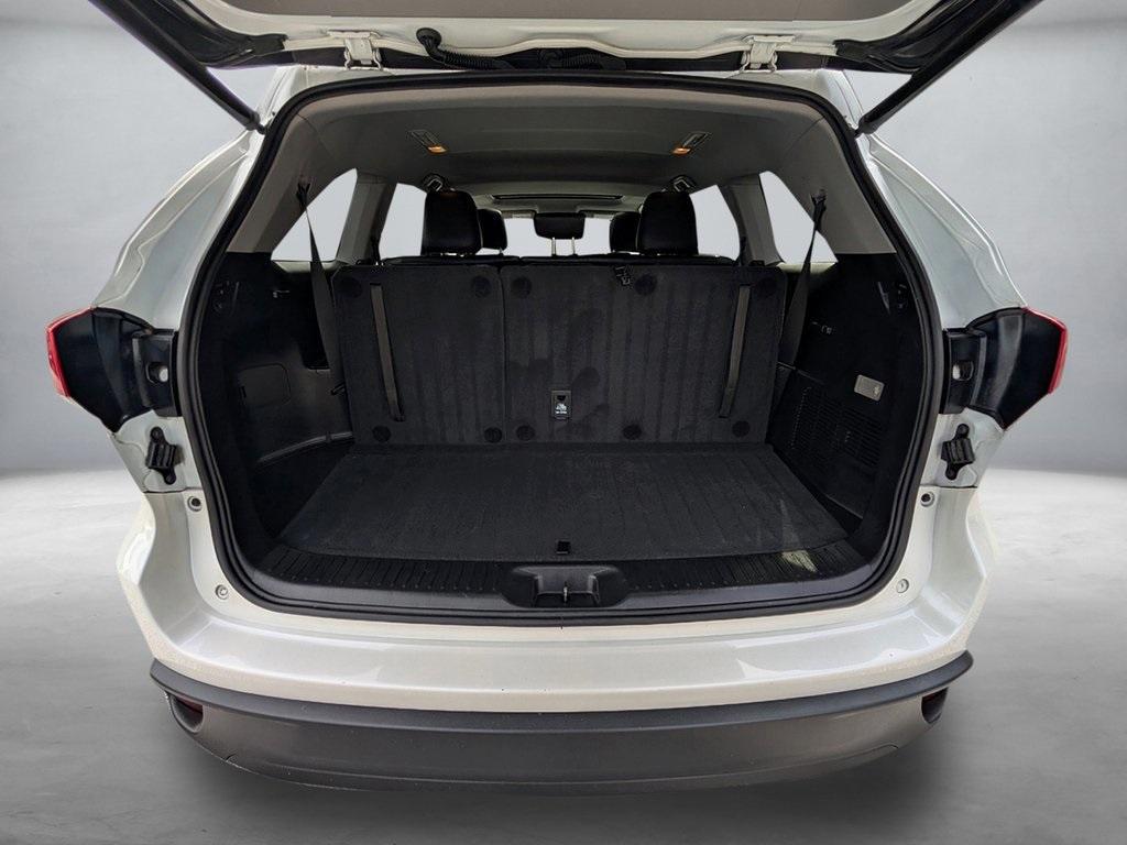 used 2019 Toyota Highlander car, priced at $24,888