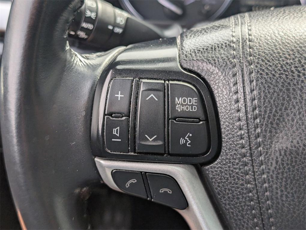used 2019 Toyota Highlander car, priced at $24,888