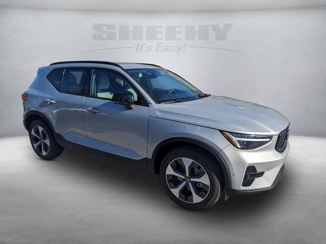 new 2025 Volvo XC40 car, priced at $47,315