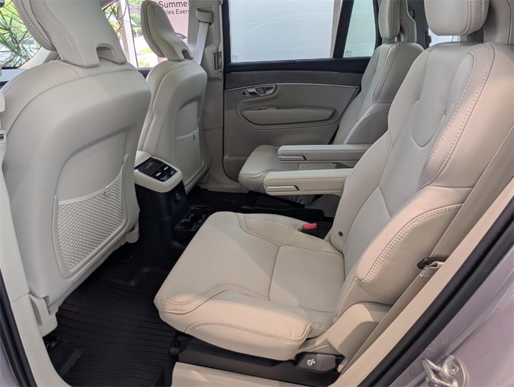 new 2026 Volvo XC90 Plug-In Hybrid car
