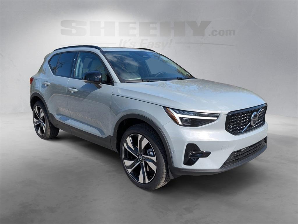 new 2026 Volvo XC40 car