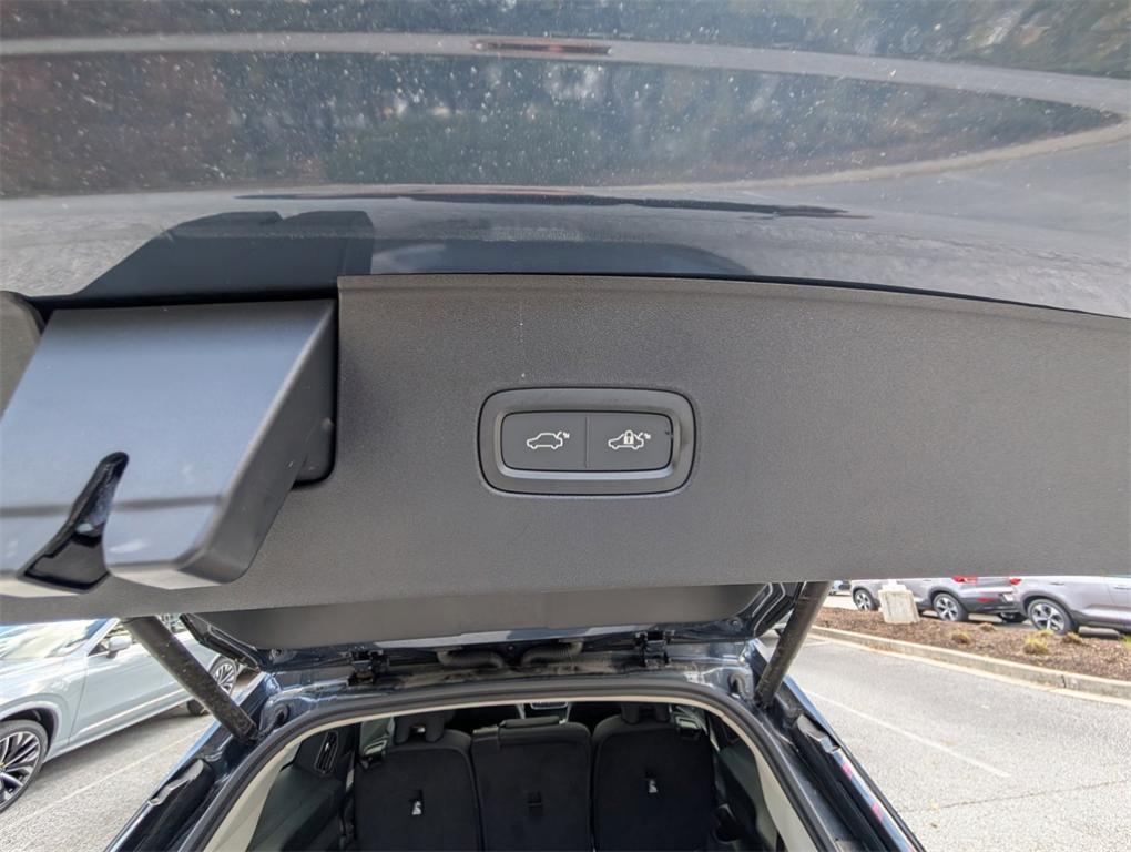 new 2025 Volvo EX90 car, priced at $88,840