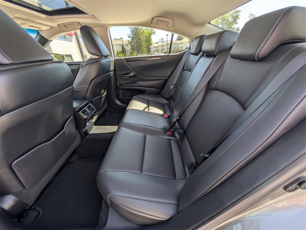 used 2021 Lexus ES 250 car, priced at $29,700