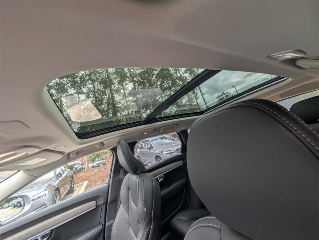 new 2025 Volvo V90 Cross Country car, priced at $57,565