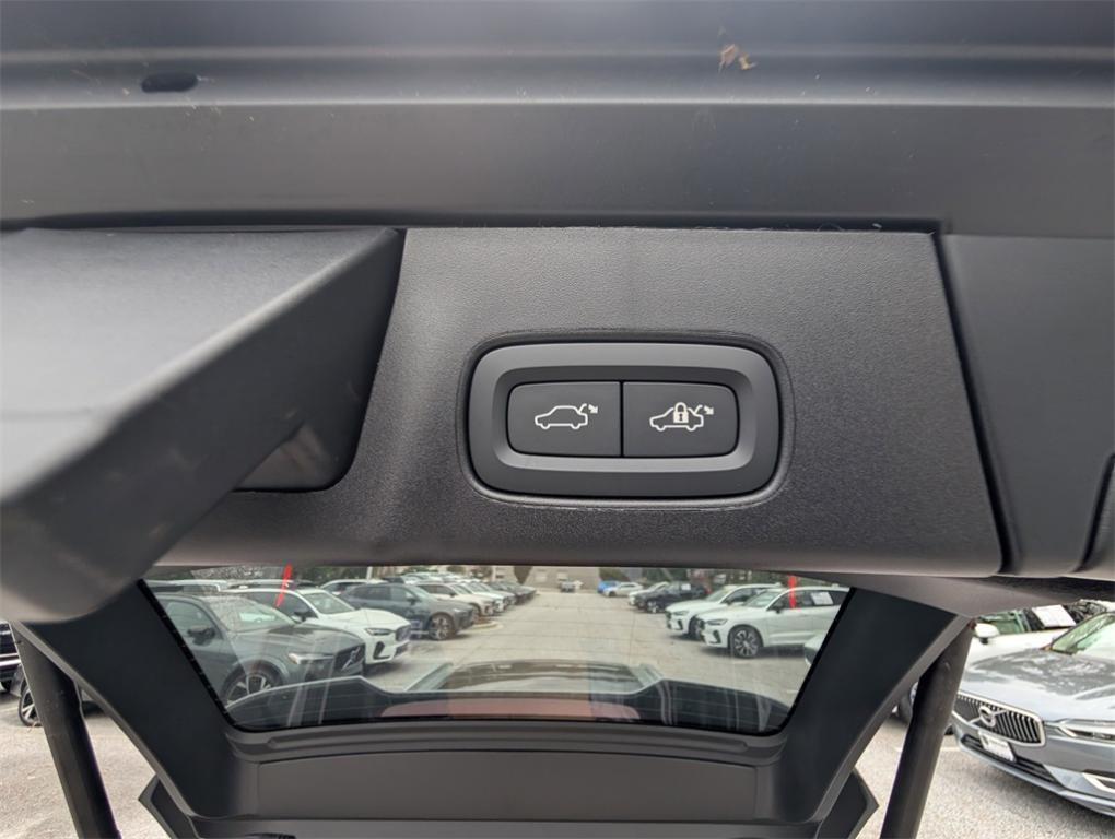 new 2025 Volvo V90 Cross Country car, priced at $57,565