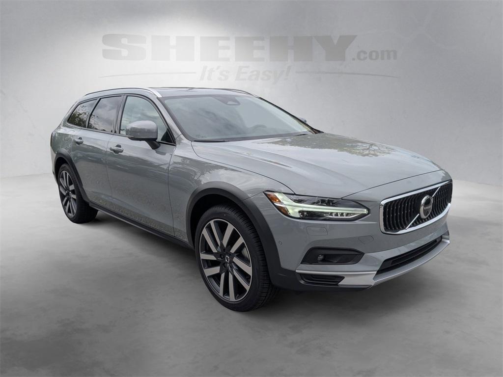 new 2025 Volvo V90 Cross Country car, priced at $57,565