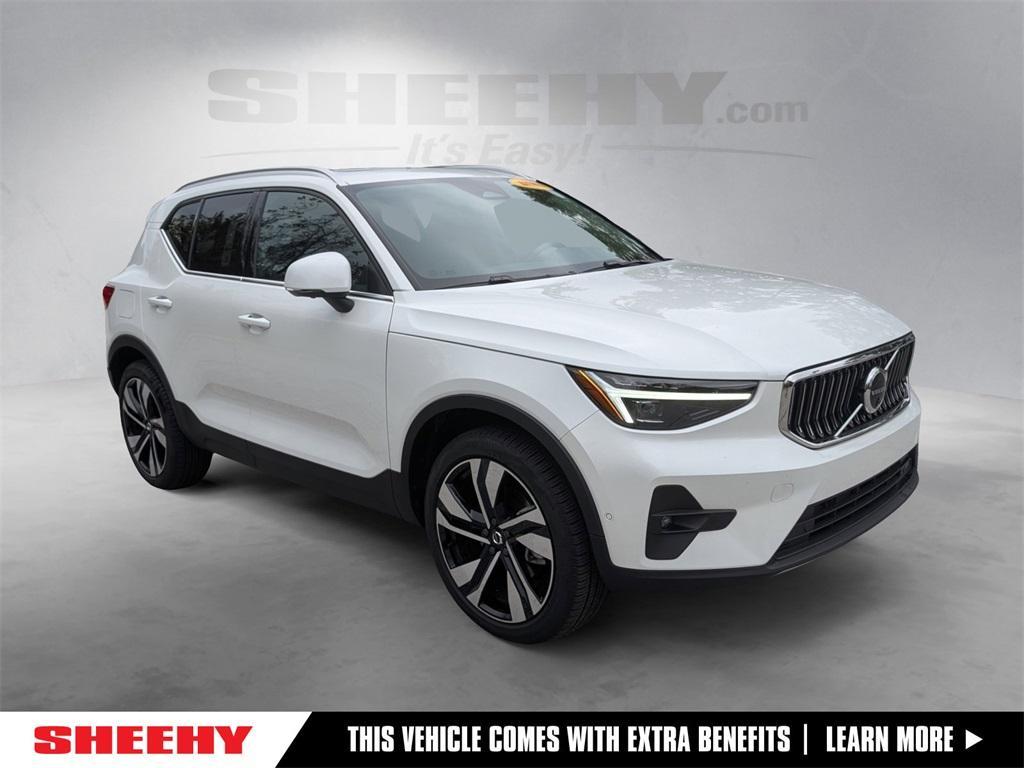new 2025 Volvo XC40 car, priced at $38,790