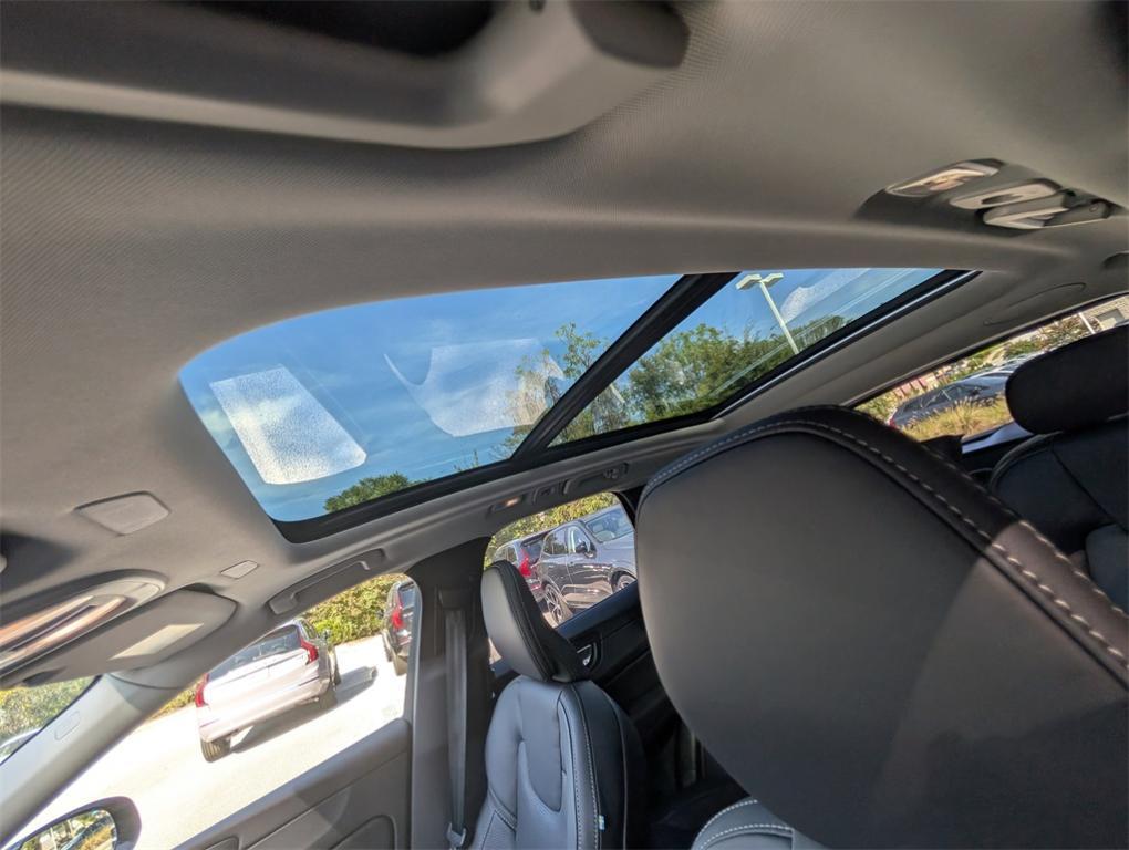 new 2026 Volvo XC60 car