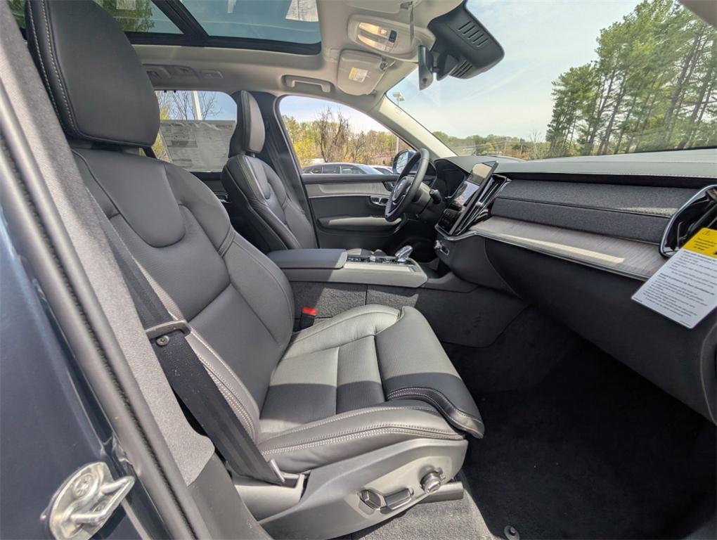 new 2025 Volvo XC90 Plug-In Hybrid car, priced at $82,405