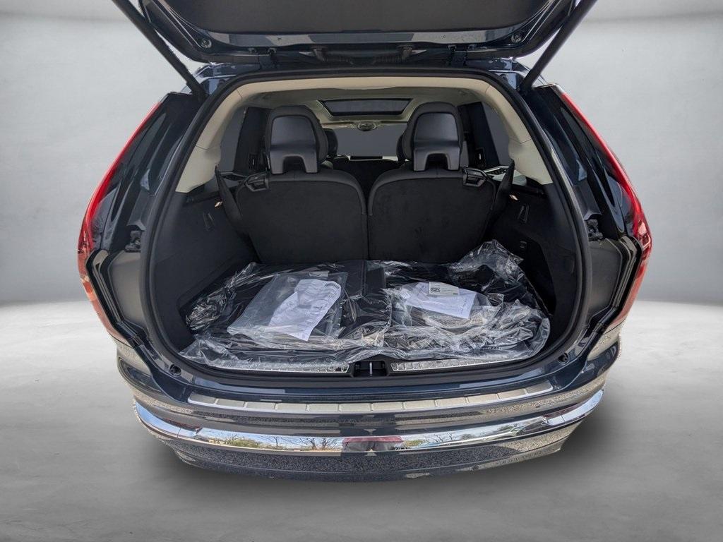 new 2025 Volvo XC90 Plug-In Hybrid car, priced at $82,405