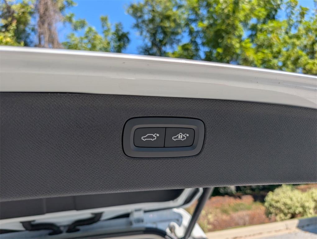 new 2025 Volvo XC90 Plug-In Hybrid car, priced at $75,765