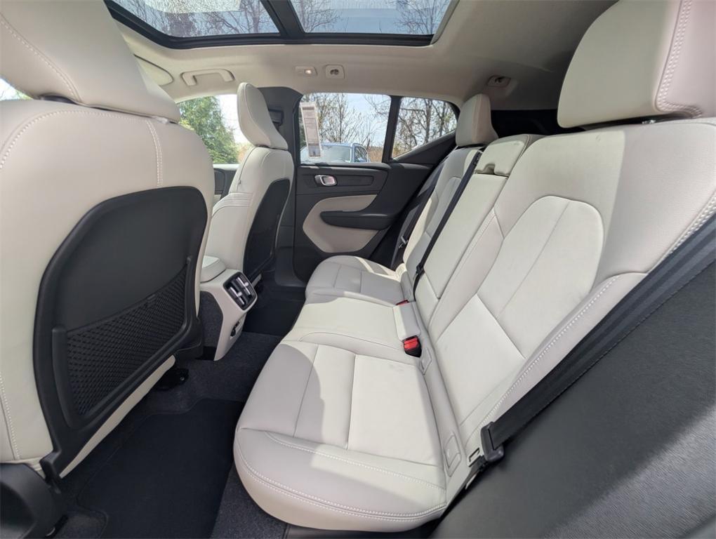 new 2025 Volvo XC40 car, priced at $49,115