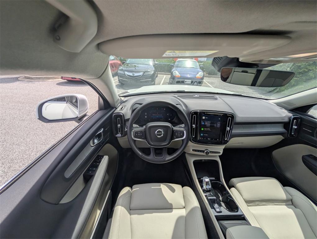 new 2025 Volvo XC40 car, priced at $49,115