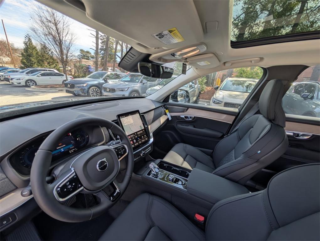 new 2025 Volvo XC90 Plug-In Hybrid car, priced at $76,805