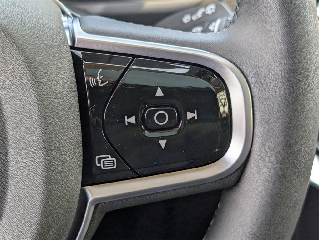 new 2025 Volvo XC90 Plug-In Hybrid car, priced at $76,805
