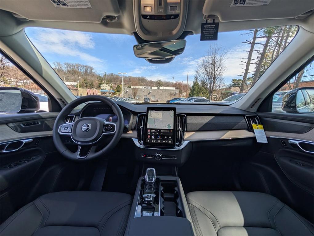 new 2025 Volvo XC90 Plug-In Hybrid car, priced at $76,805