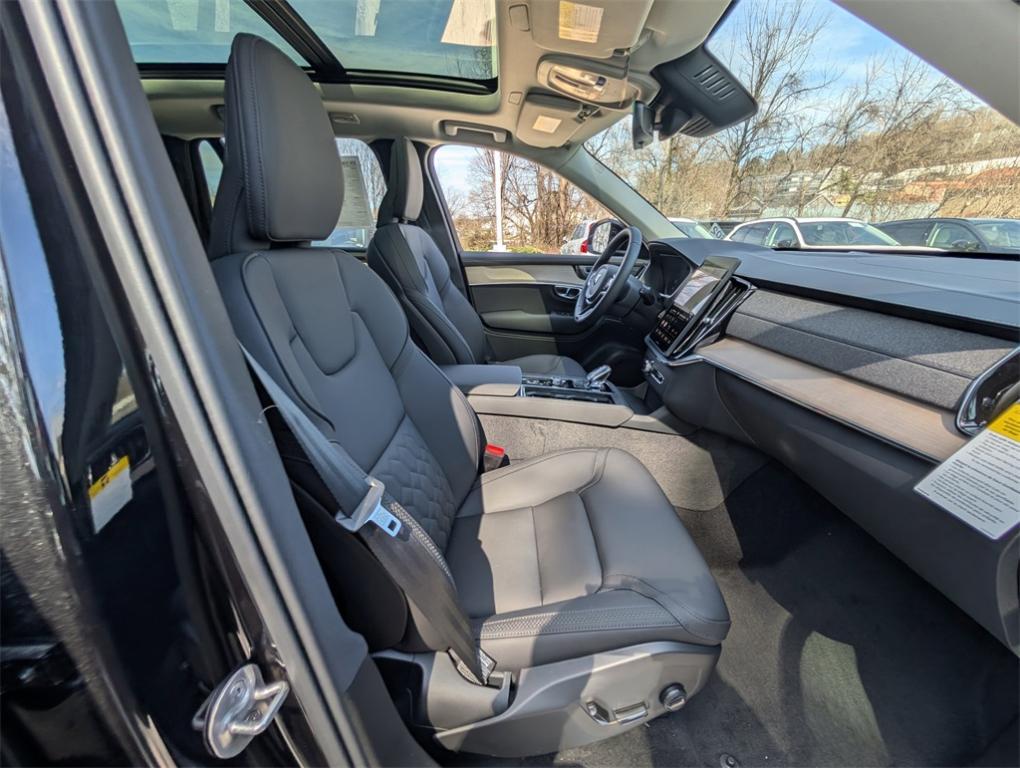 new 2025 Volvo XC90 Plug-In Hybrid car, priced at $76,805