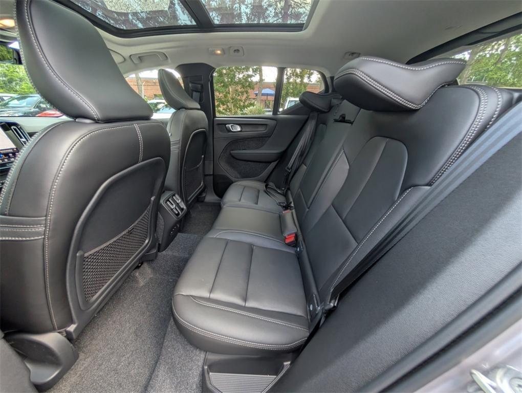 new 2026 Volvo XC40 car