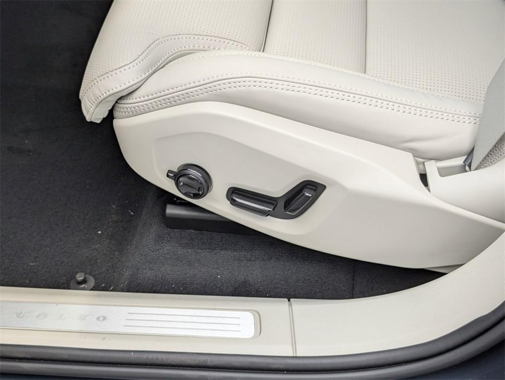 new 2026 Volvo XC60 car