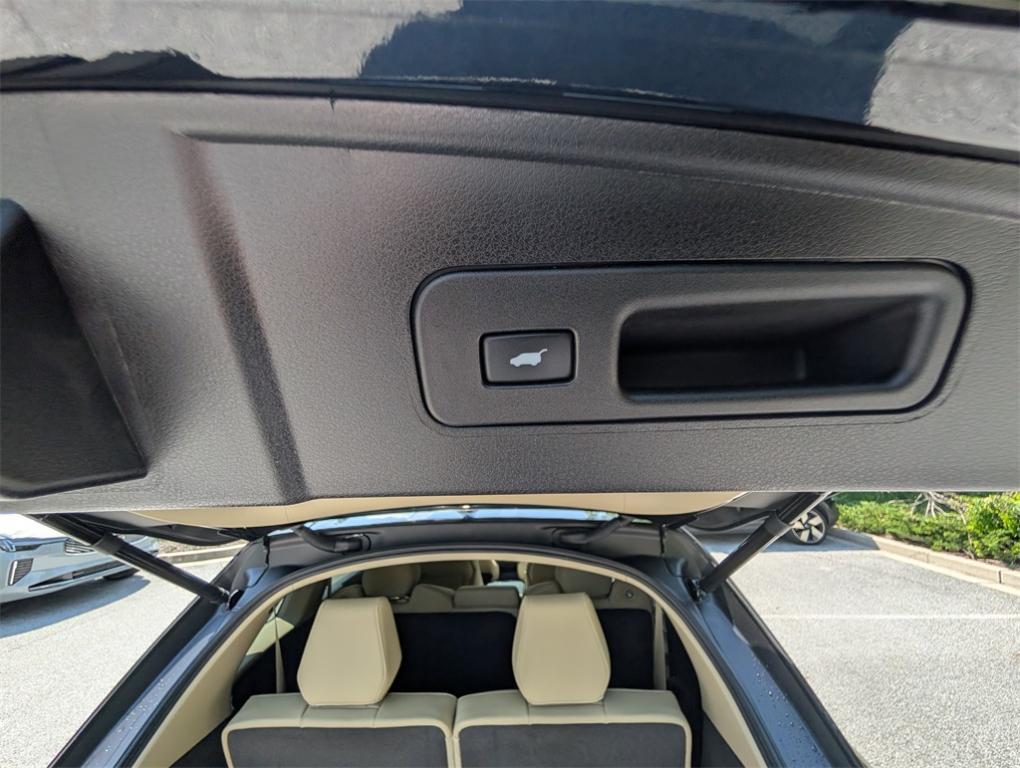 used 2020 Acura MDX car, priced at $30,970