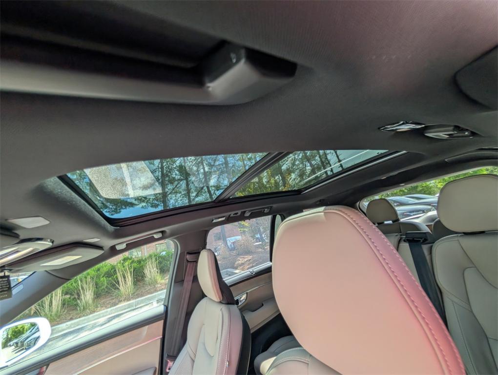 new 2025 Volvo XC90 Plug-In Hybrid car, priced at $82,405