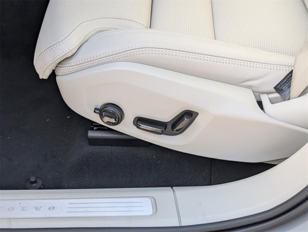 new 2026 Volvo XC60 car