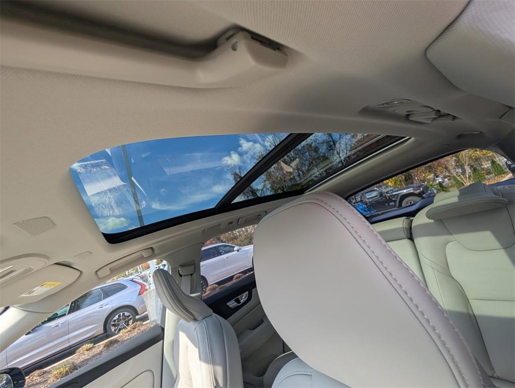 new 2026 Volvo XC60 car