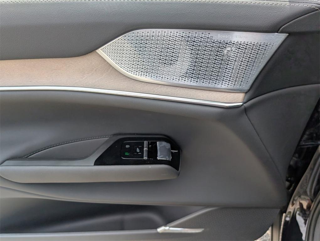 new 2025 Volvo EX90 car, priced at $81,640