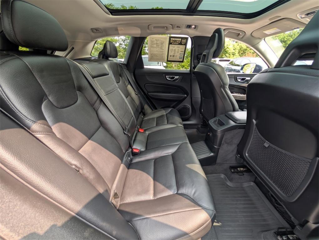 used 2018 Volvo XC60 Recharge Plug-In Hybrid car, priced at $23,570
