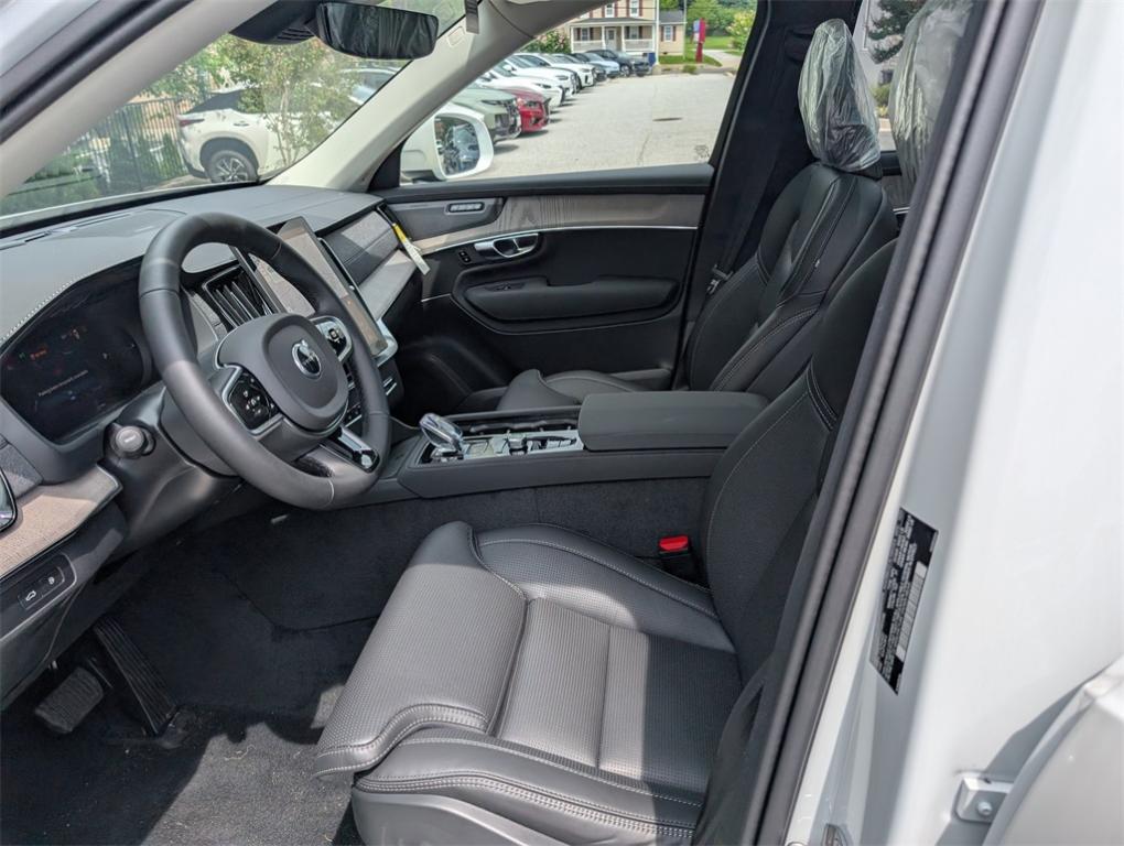 new 2025 Volvo XC90 Plug-In Hybrid car, priced at $76,405