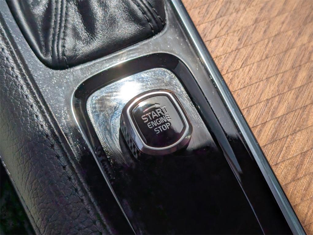 used 2022 Volvo XC90 car, priced at $40,970