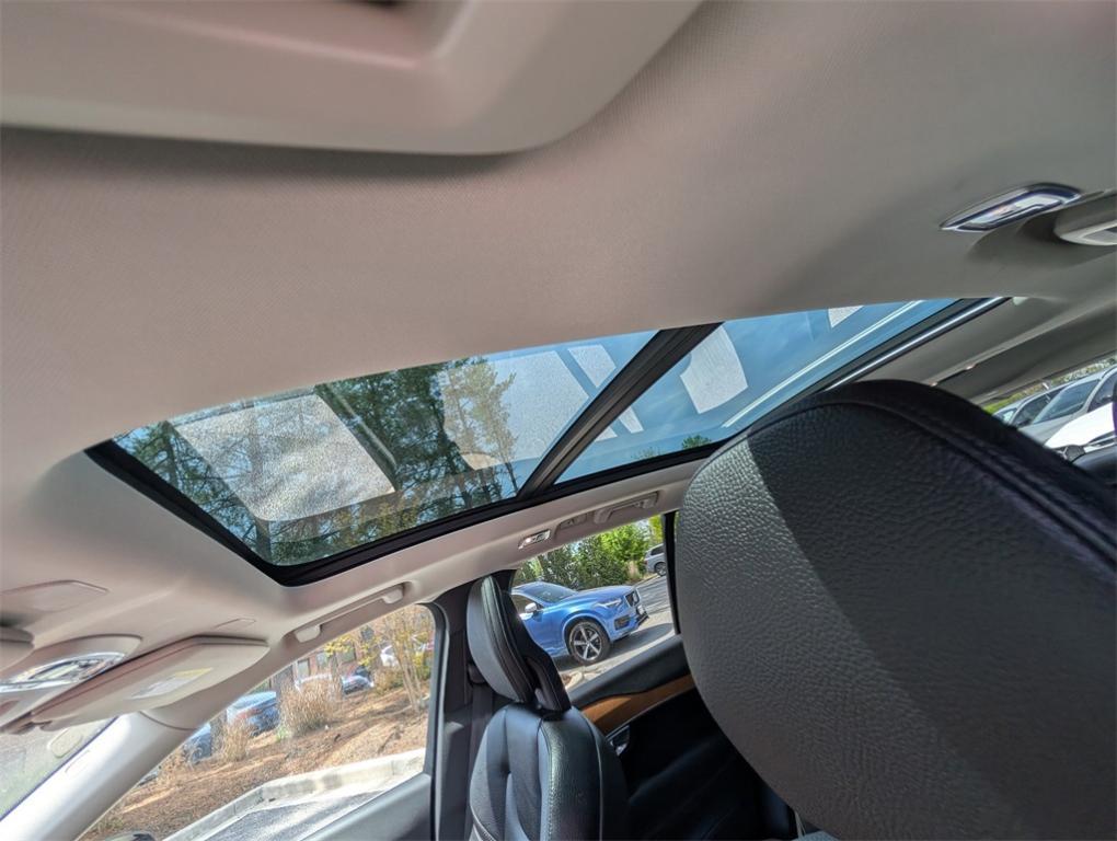 used 2022 Volvo XC90 car, priced at $40,970