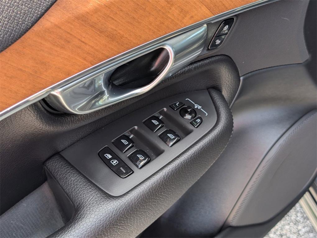 used 2022 Volvo XC90 car, priced at $40,970