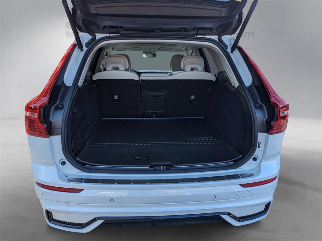 new 2025 Volvo XC60 Plug-In Hybrid car, priced at $53,435