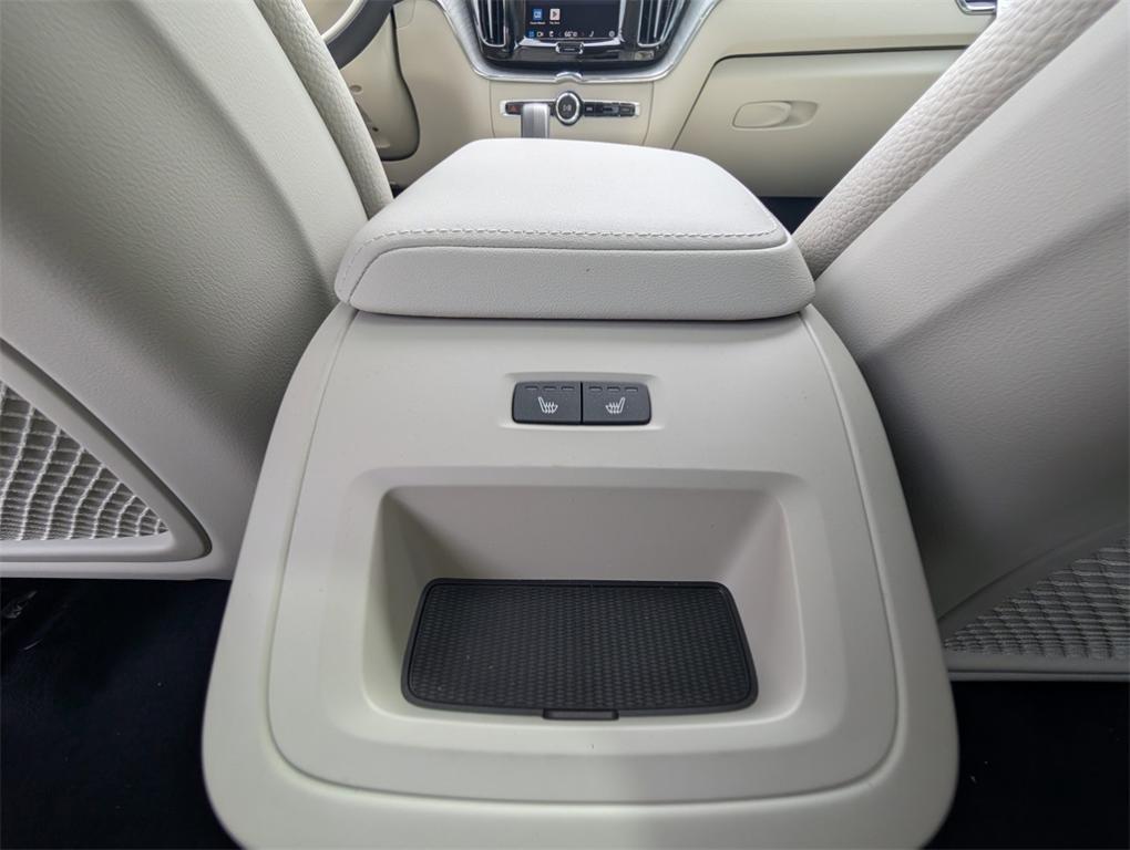 new 2025 Volvo XC60 car, priced at $54,545