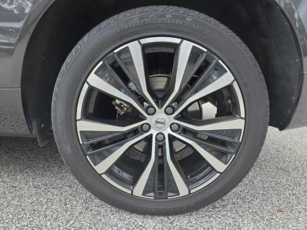 used 2023 Volvo XC60 car, priced at $35,970