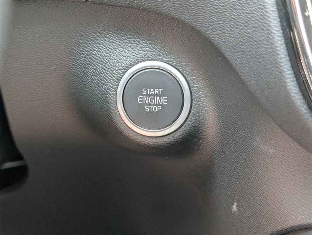 new 2026 Volvo XC40 car