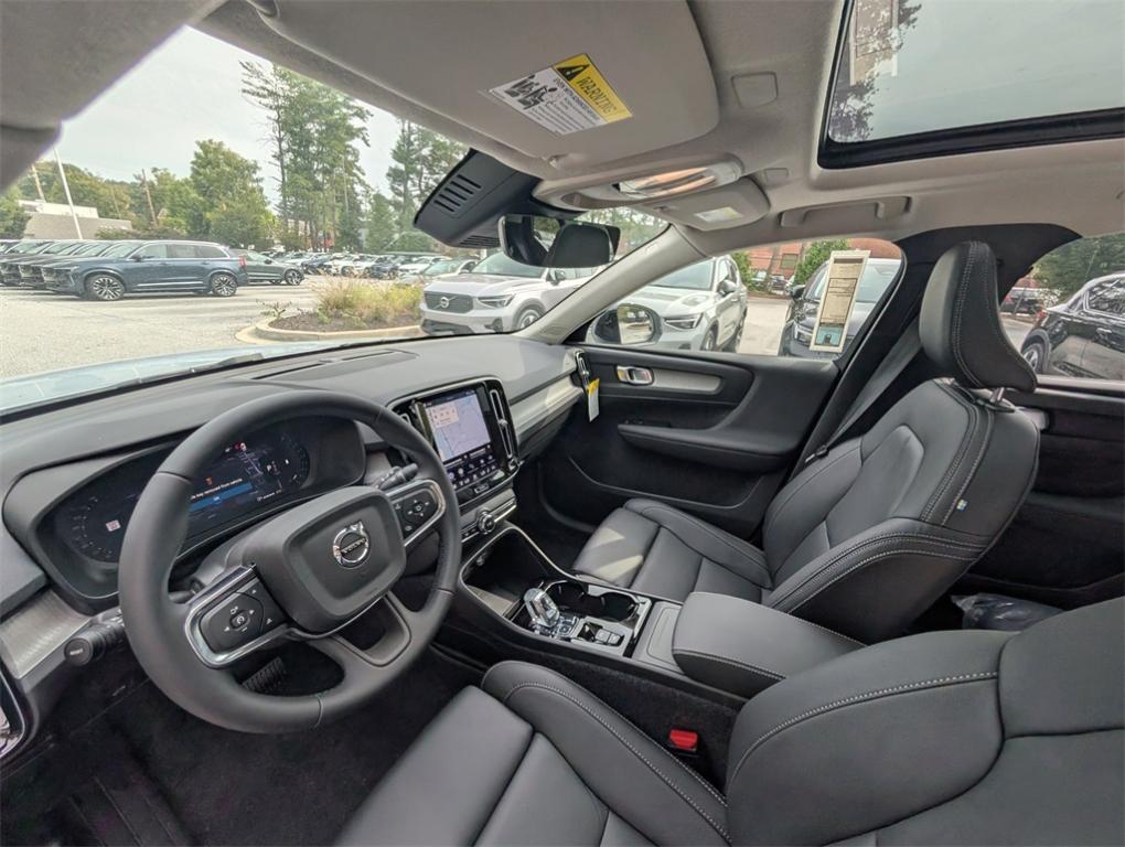 new 2026 Volvo XC40 car