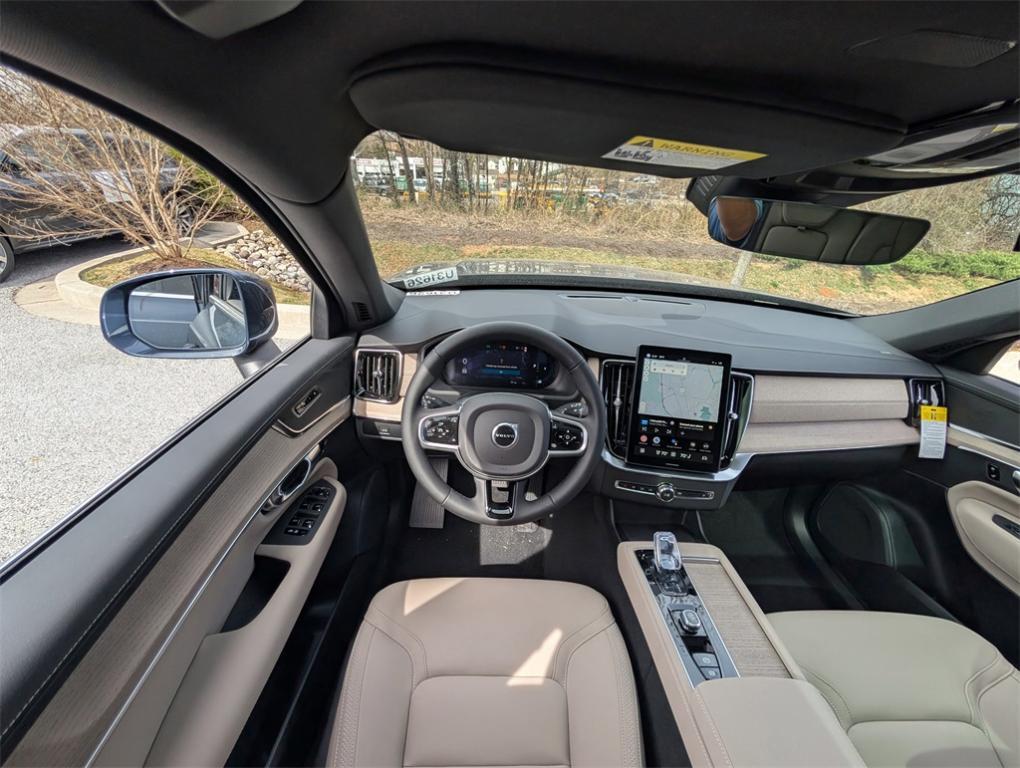 new 2025 Volvo XC90 car, priced at $63,895