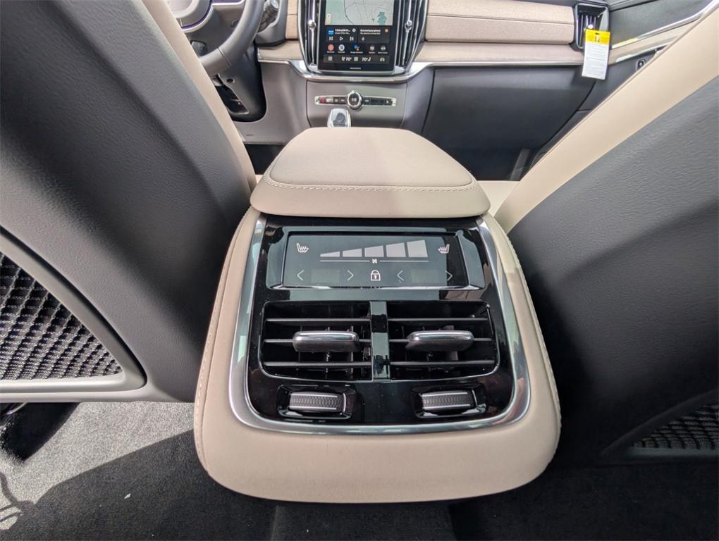 new 2025 Volvo XC90 car, priced at $63,895