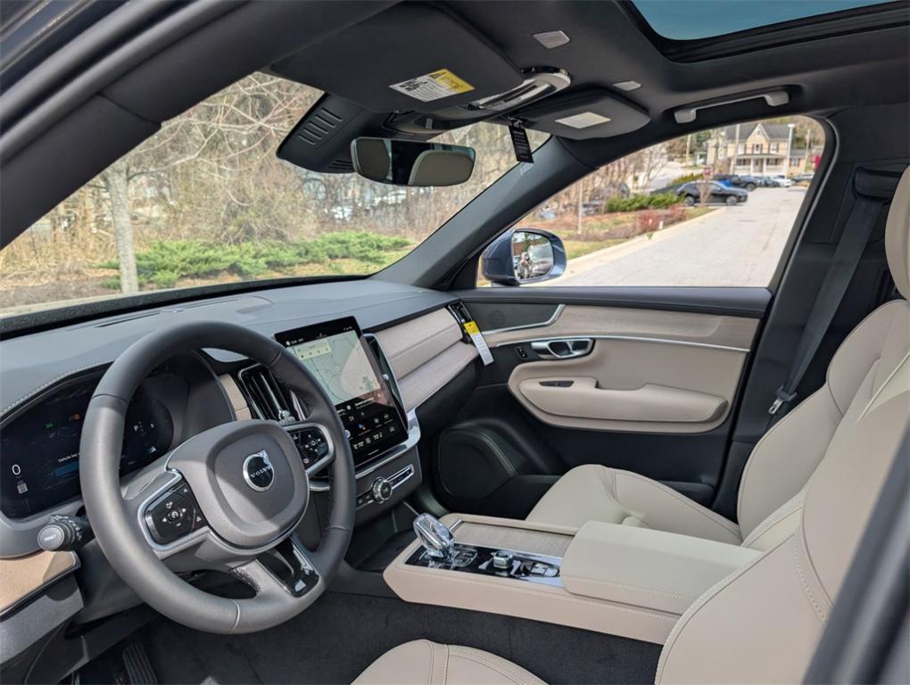 new 2025 Volvo XC90 car, priced at $63,895
