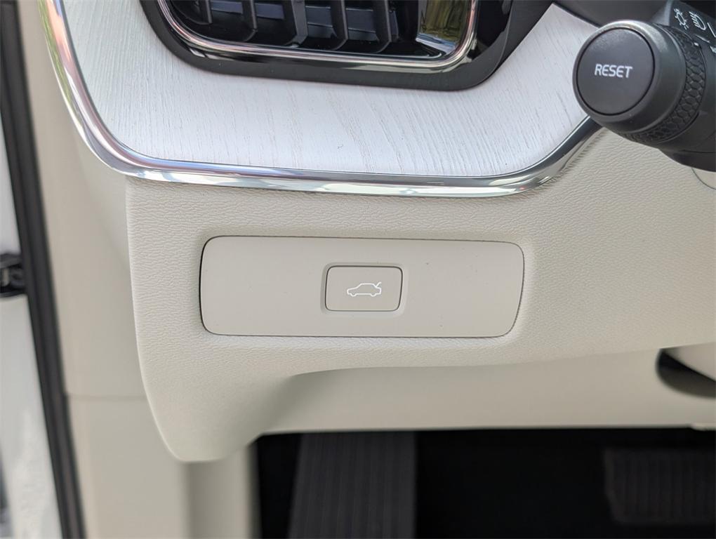 new 2026 Volvo XC60 car