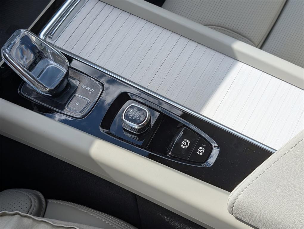 new 2026 Volvo XC60 car