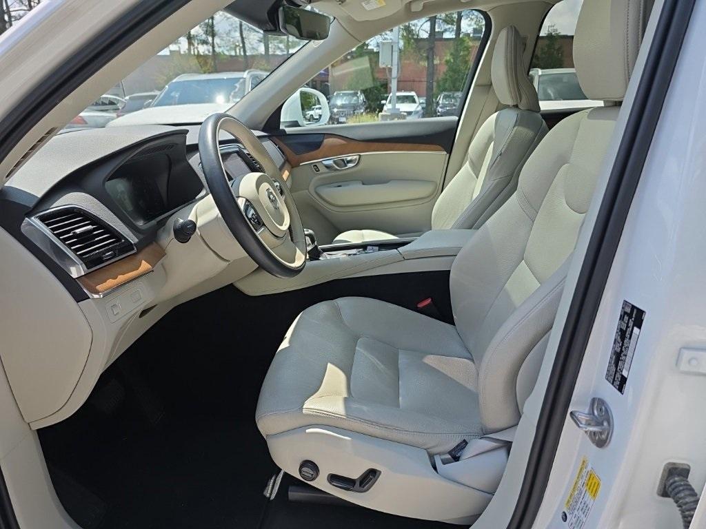 used 2022 Volvo XC90 car, priced at $38,570