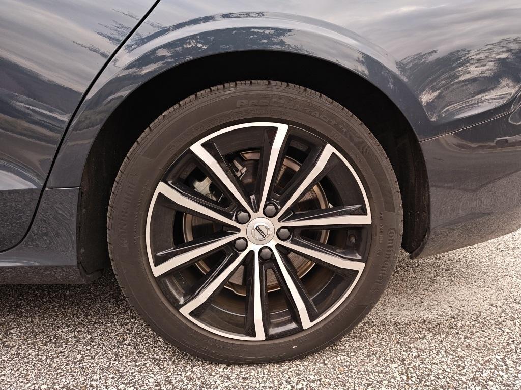 used 2023 Volvo S60 Recharge Plug-In Hybrid car, priced at $34,875